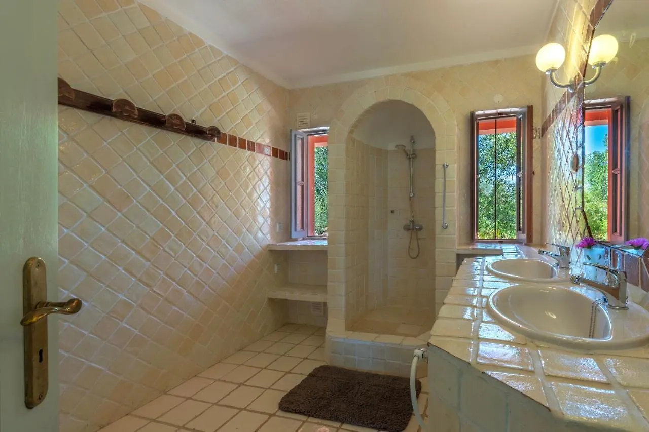 Morro Dos Anjos - Authentic Farmhouse With A View Just 3Km From Olhao Holiday home