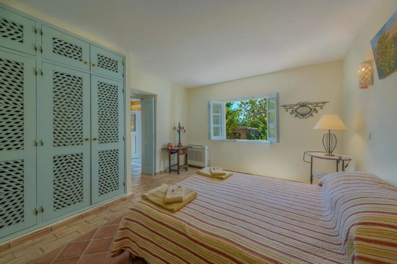 Morro Dos Anjos - Authentic Farmhouse With A View Just 3Km From Olhao Holiday home